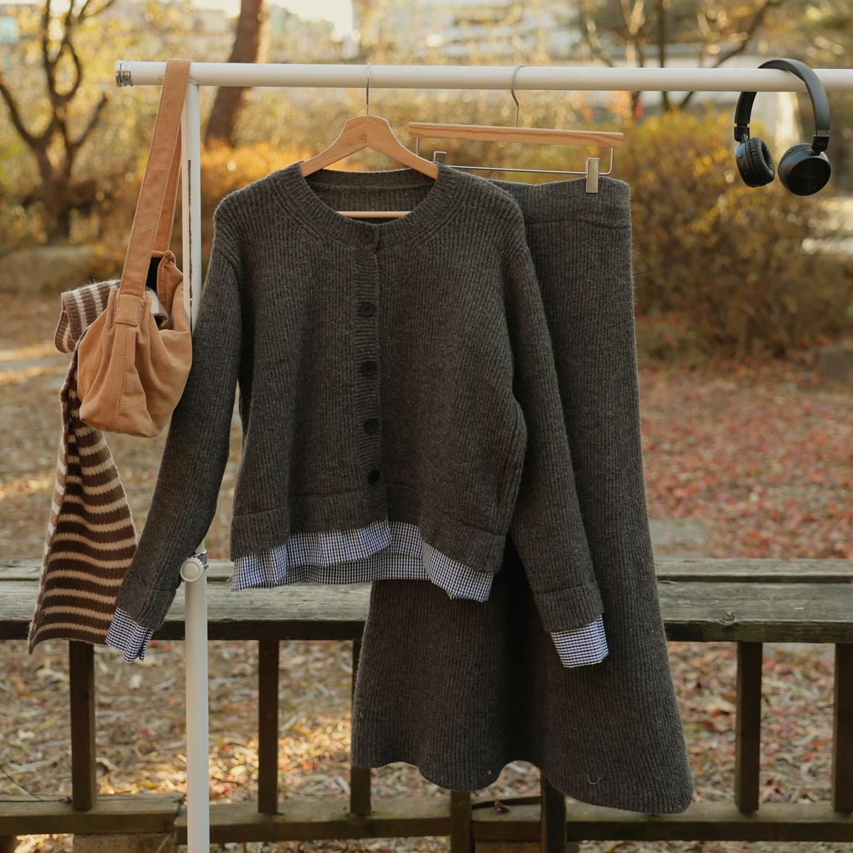 Checked color knit top and bottom set