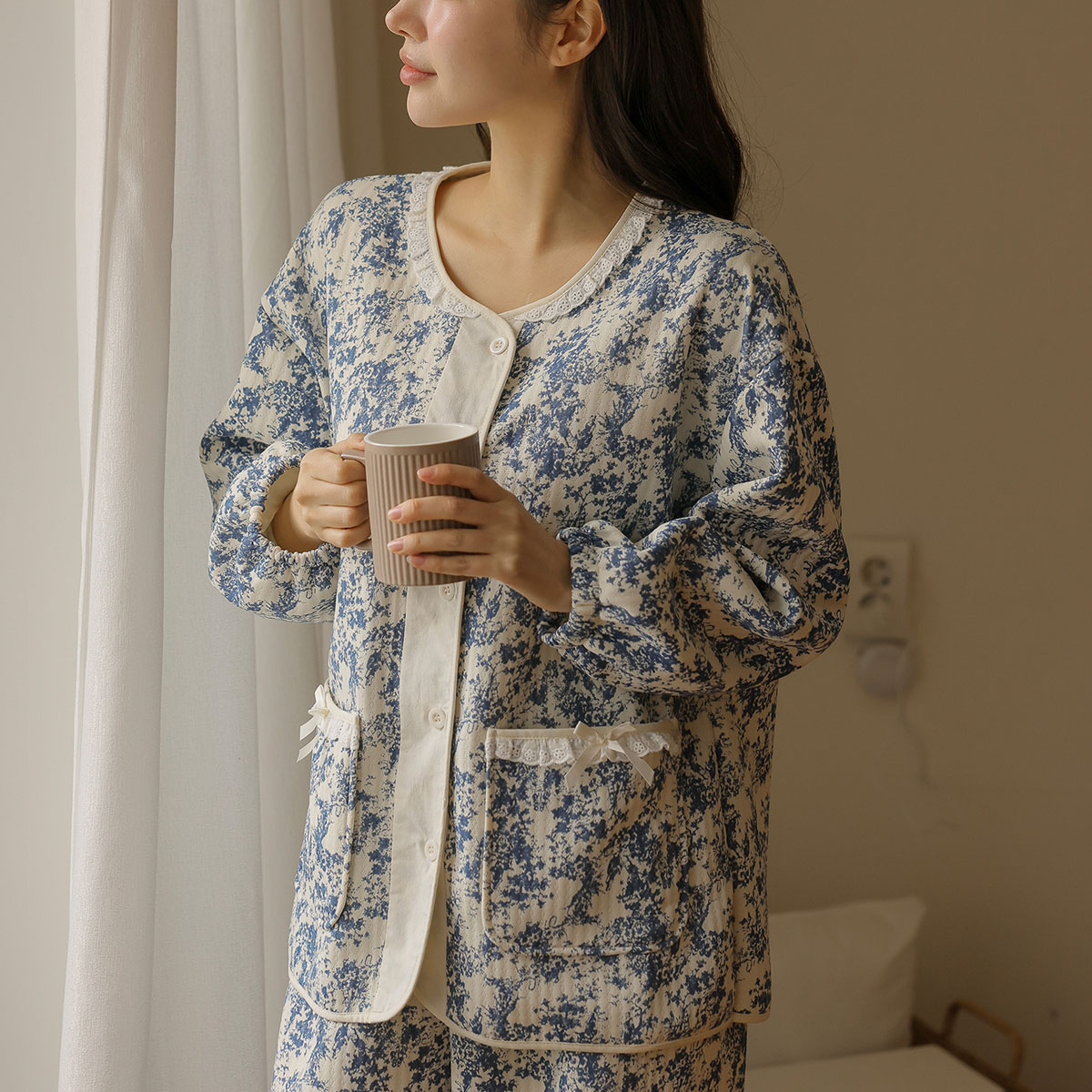 Blue Flower Home Quilting Top and Bottom Set