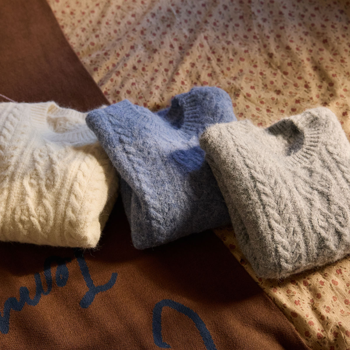 Angora loose twisted knit