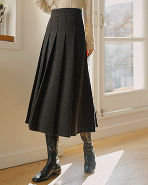Thick Pleated Skirt