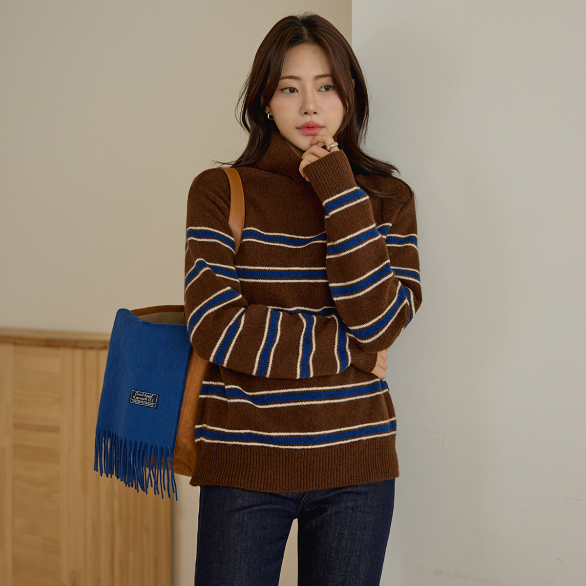 Pola knit, a cozy knit
