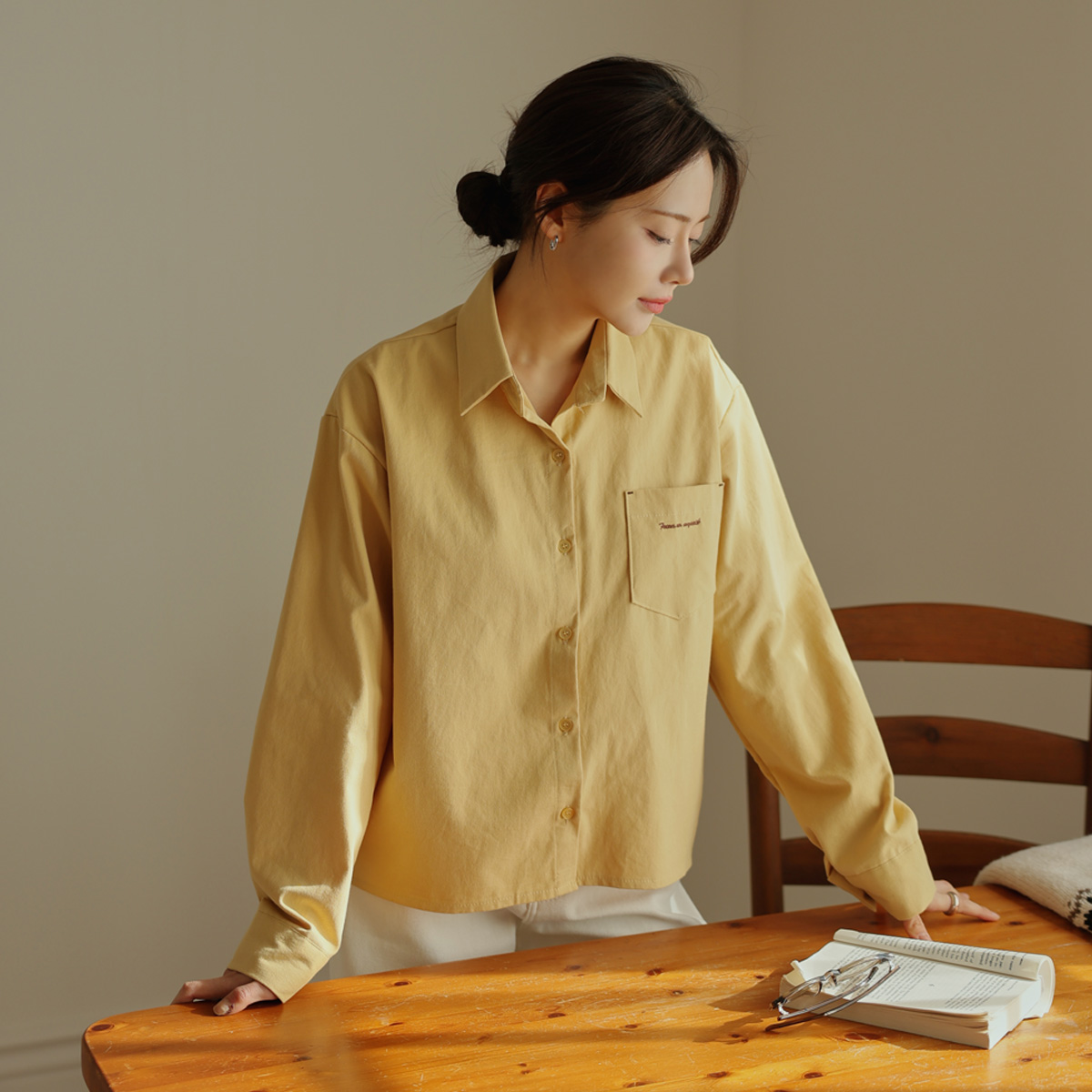 Font embroidered fleece shirt