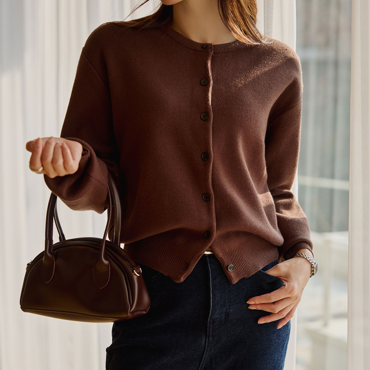 Viscose wool round cardigan