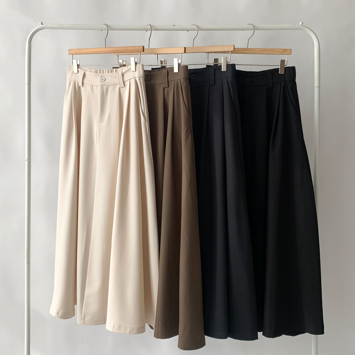<b>[Limited Quantity SALE]</b> 2-Type Shirring Flare Banding Skirt