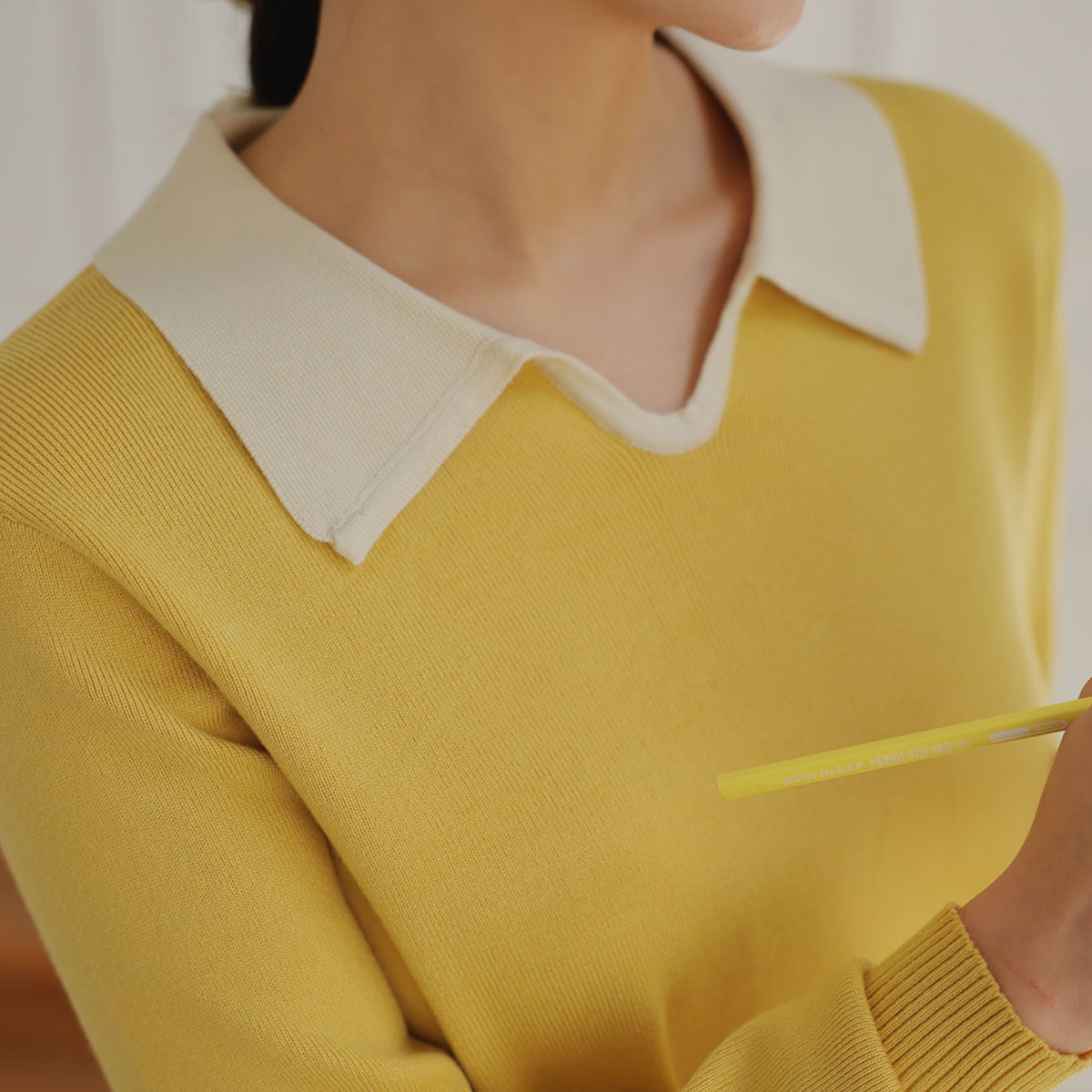 Mona color collar knit