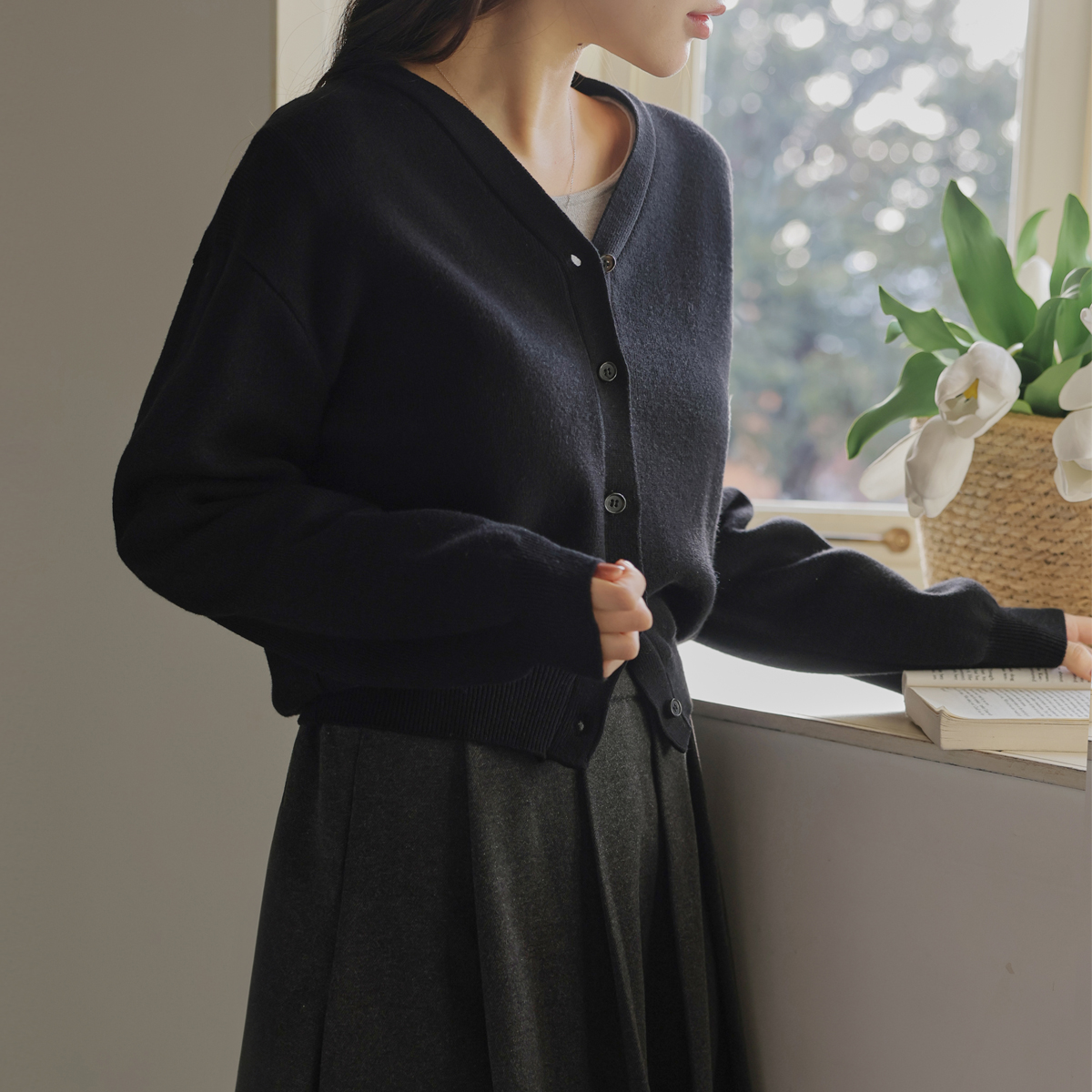  Viscose wool V-neck cardigan