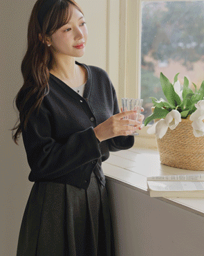  Viscose wool V-neck cardigan