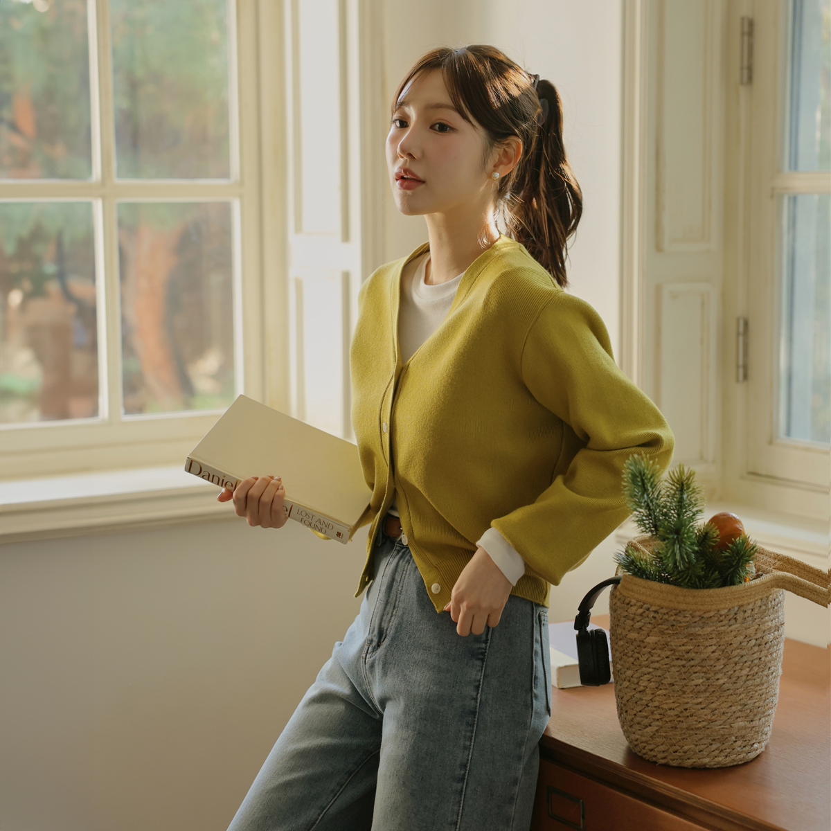  Viscose wool V-neck cardigan