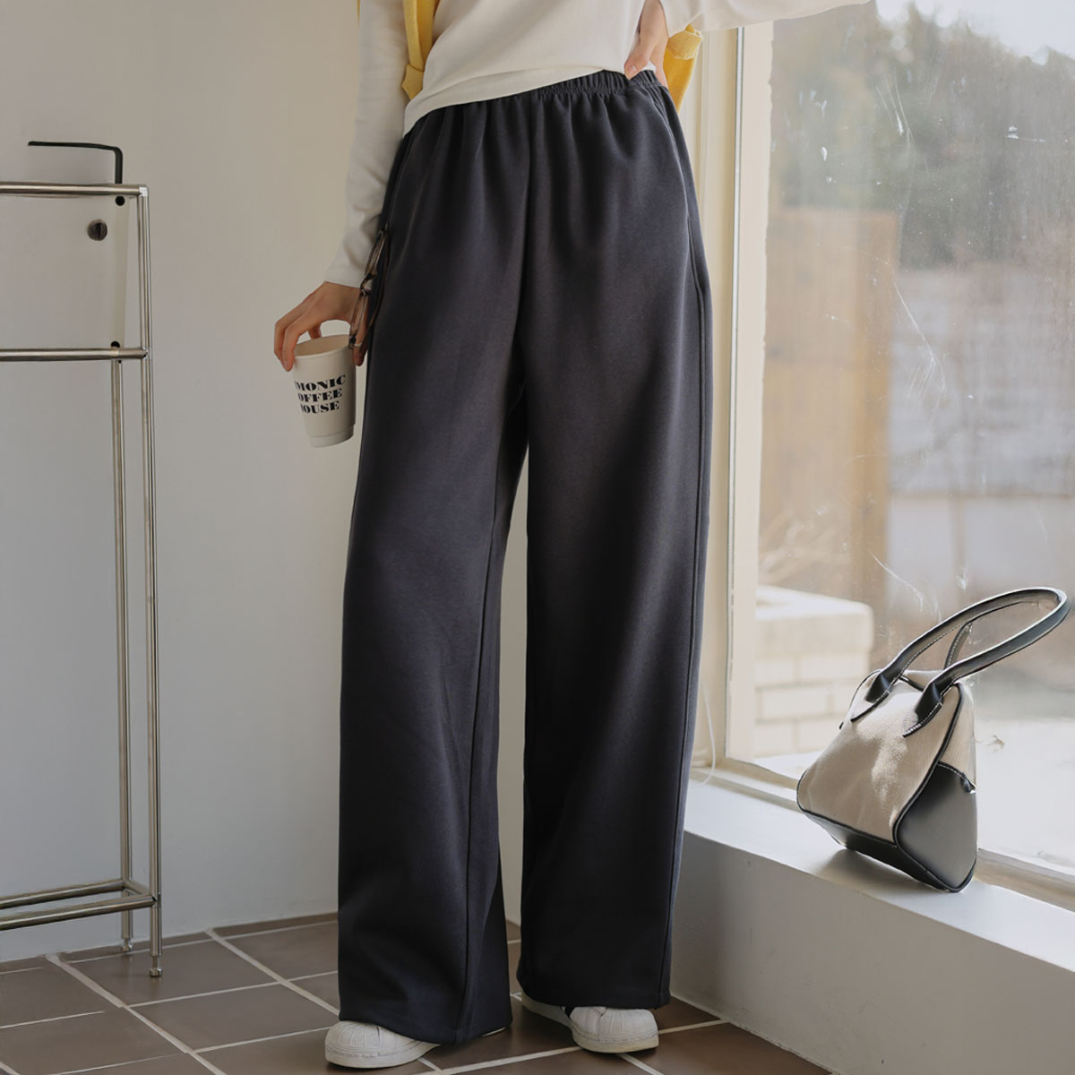 3TYPE optical illusion side-cut training pants