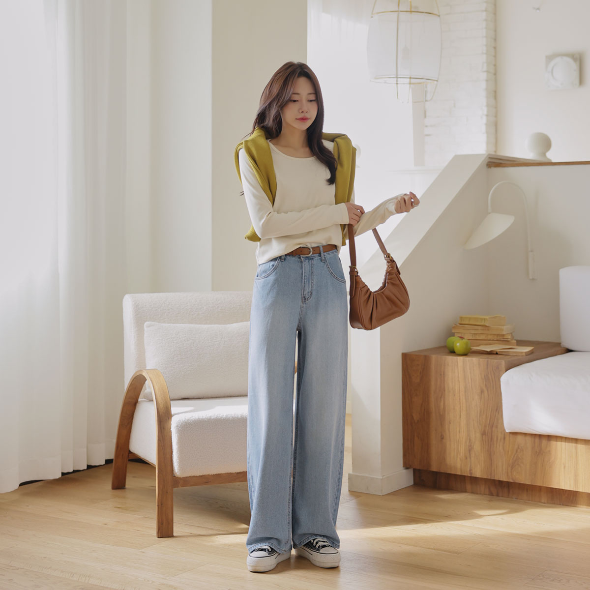 Soft cotton-washed wide denim pants