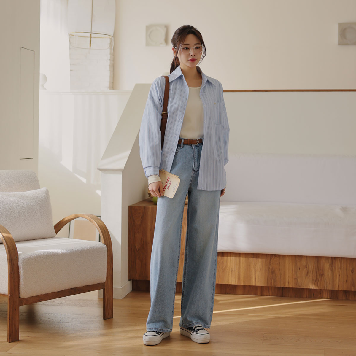 Soft cotton-washed wide denim pants