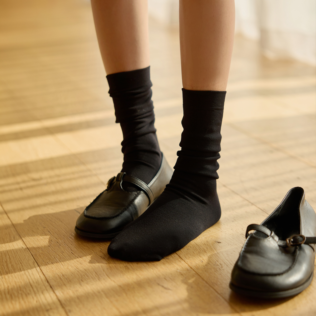 <b>[Special Discount on 3 Items]</b> Pantaloon Terry Raised Stockings (3-Piece Set)