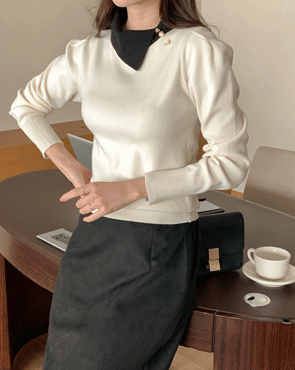 <b>[Limited Quantity SALE]</b> Linus Gold Color Combination Kara Knit