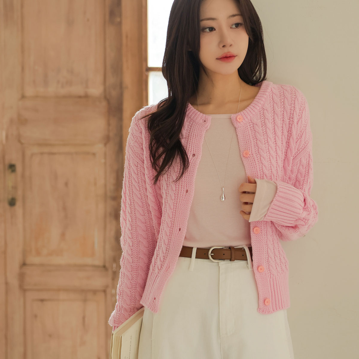 Vivid color twist cardigan