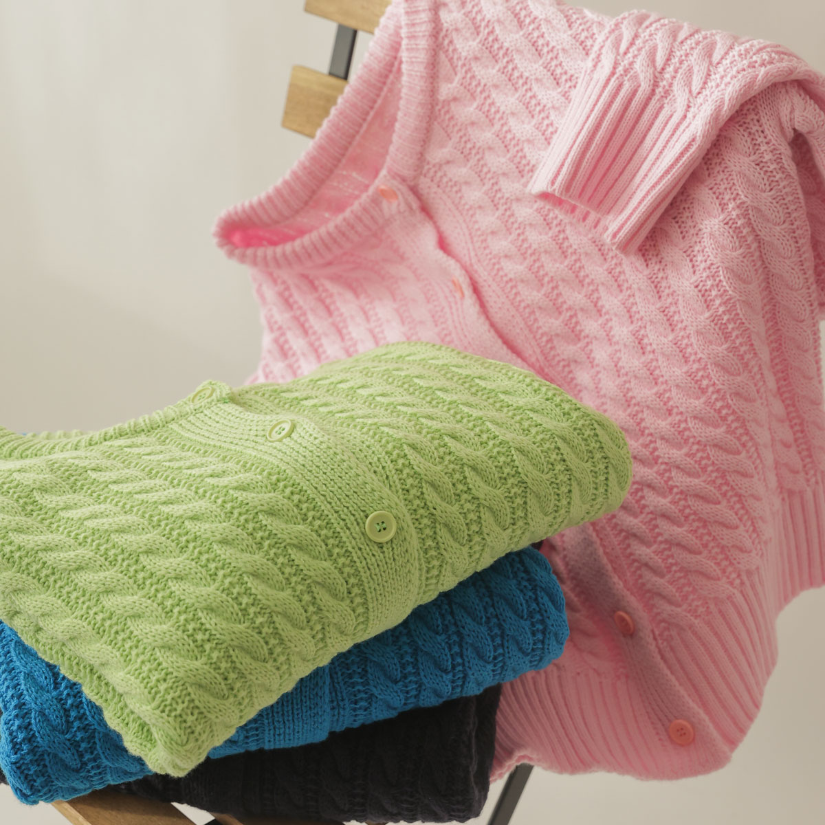 Vivid color twist cardigan