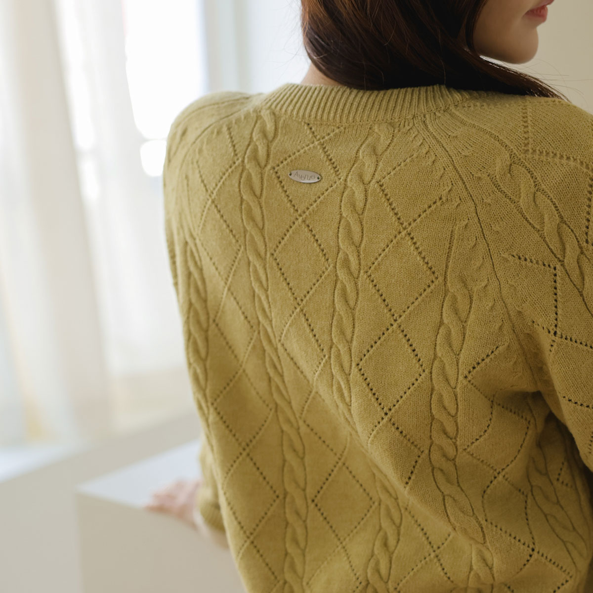 Scarf button-down knit