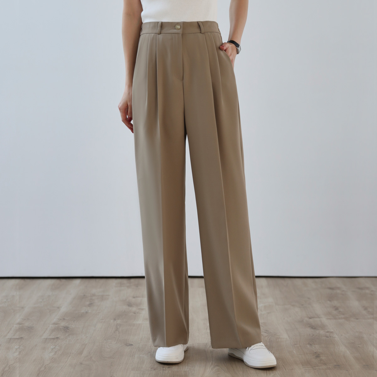<b>[Limited Quantity SALE]</b> Bird Back Banding Pin Tuck Wide Slacks (F, L)