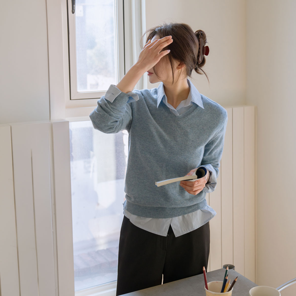 Hamel Cashmere Wool V-neck Knit