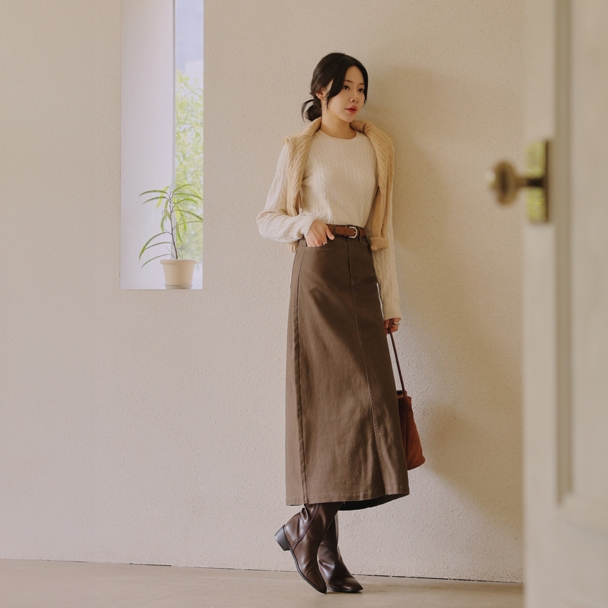2TYPE Slim Span Rong Skirt