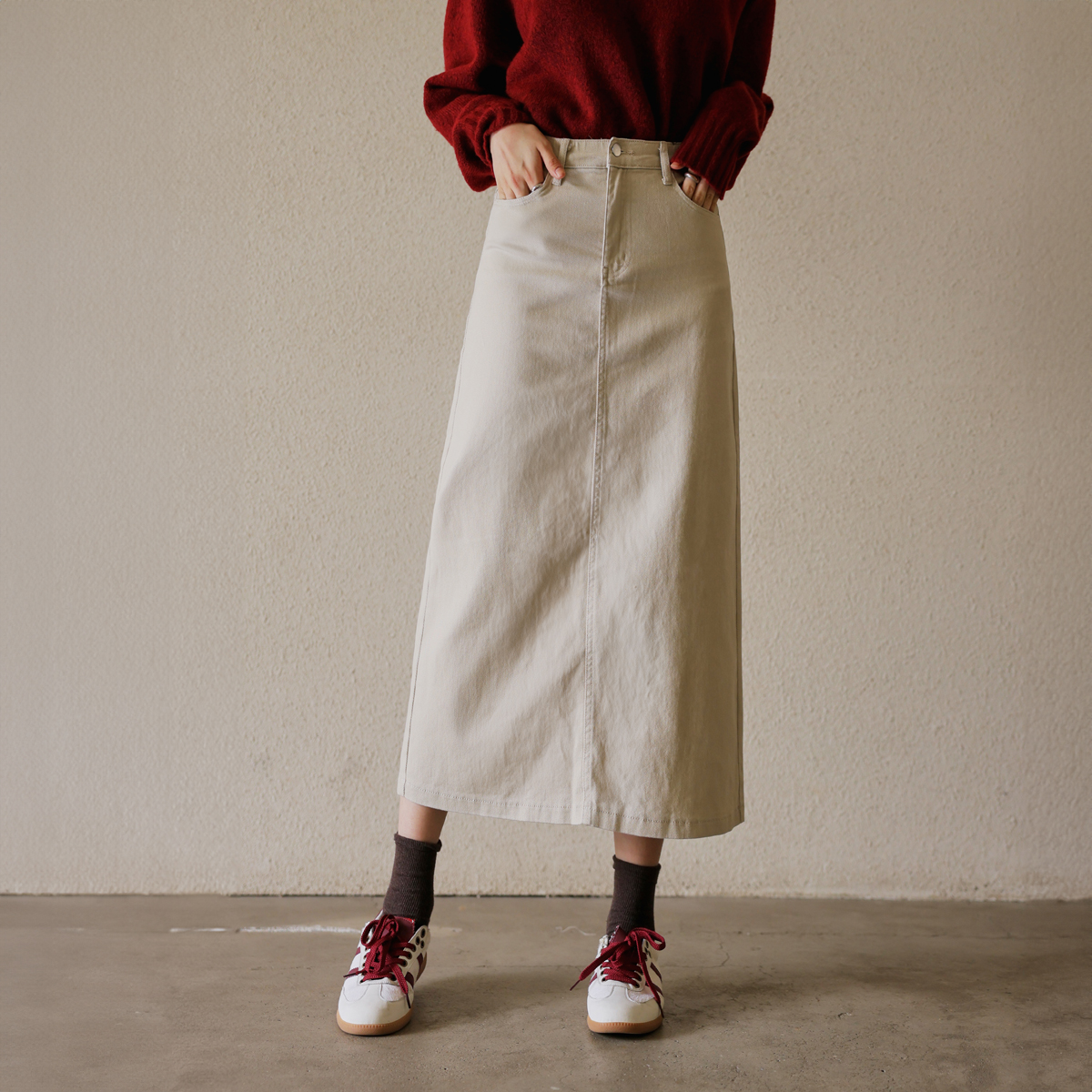 2TYPE Slim Span Rong Skirt