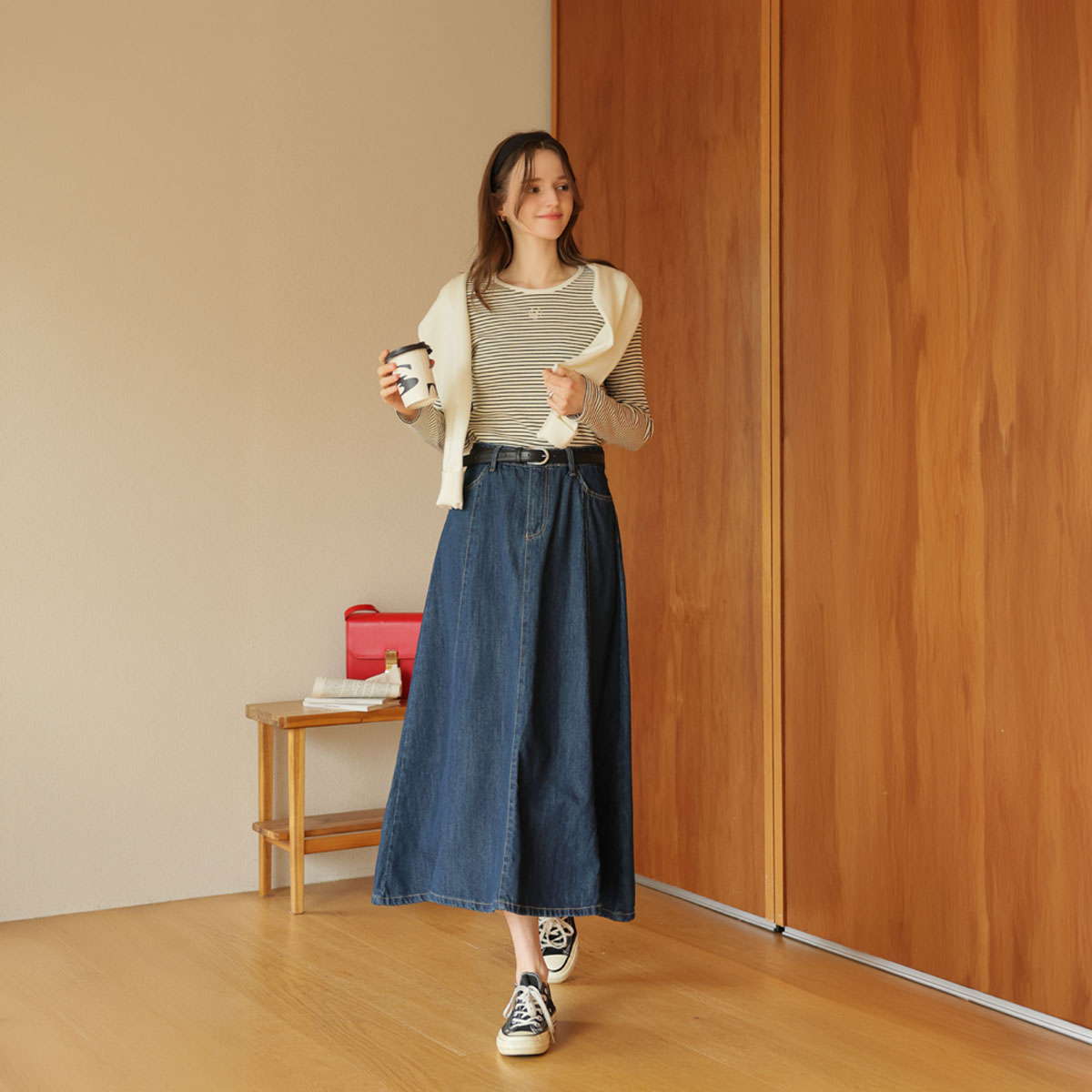 Cotton cut flare denim skirt