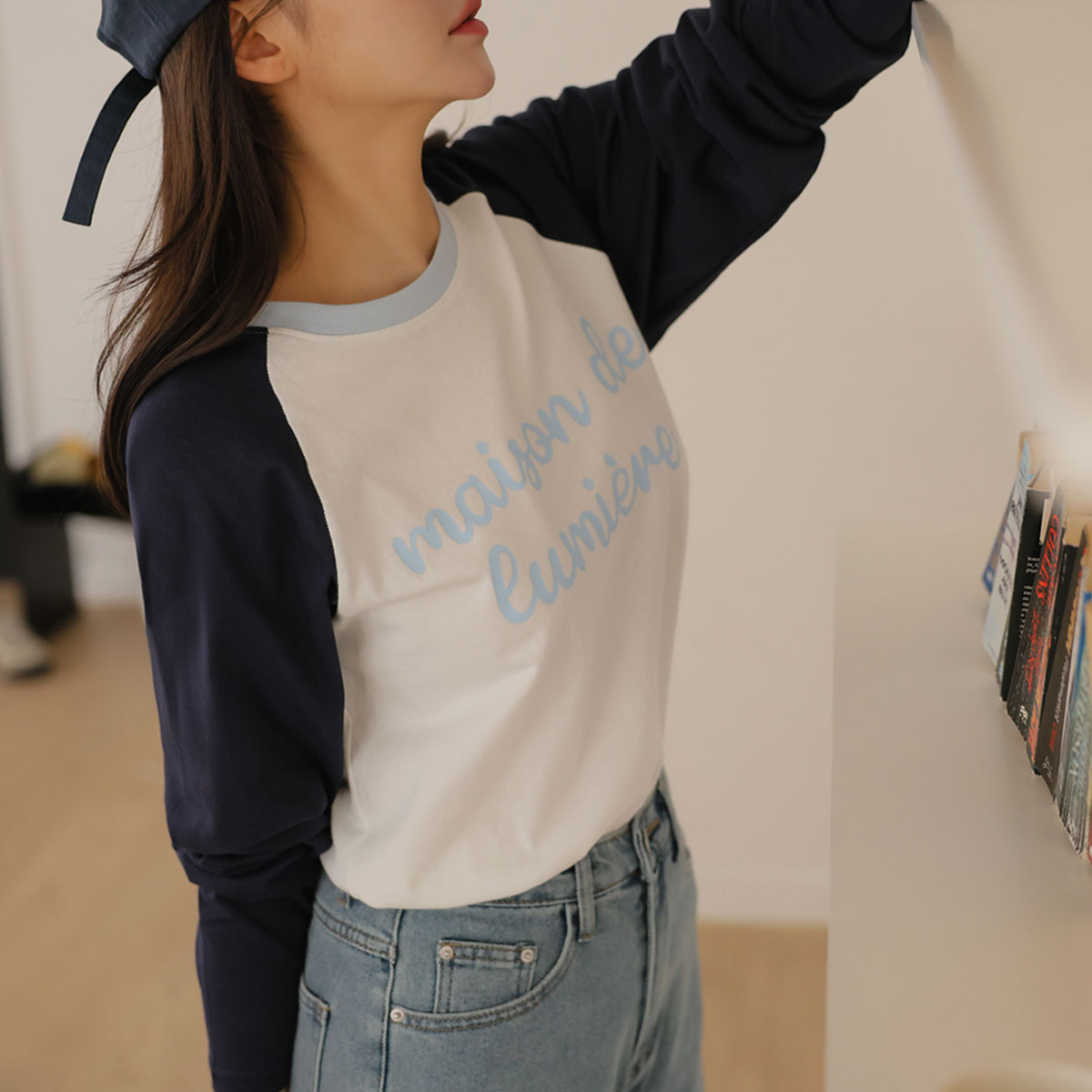 Handwritten lettering Nagrang color block t-shirt