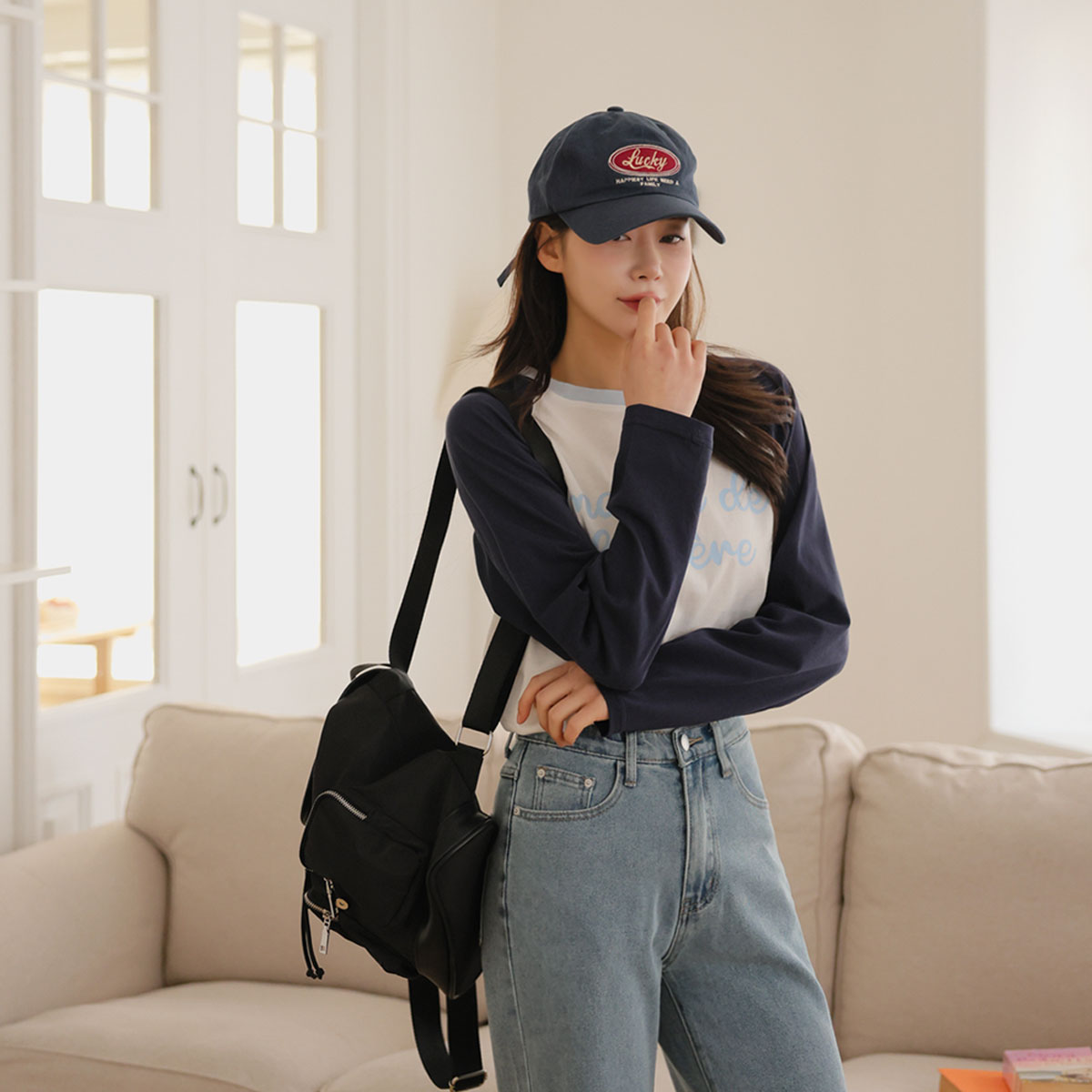 Handwritten lettering Nagrang color block t-shirt