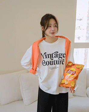 Vintage loose fit long sleeve T-shirt