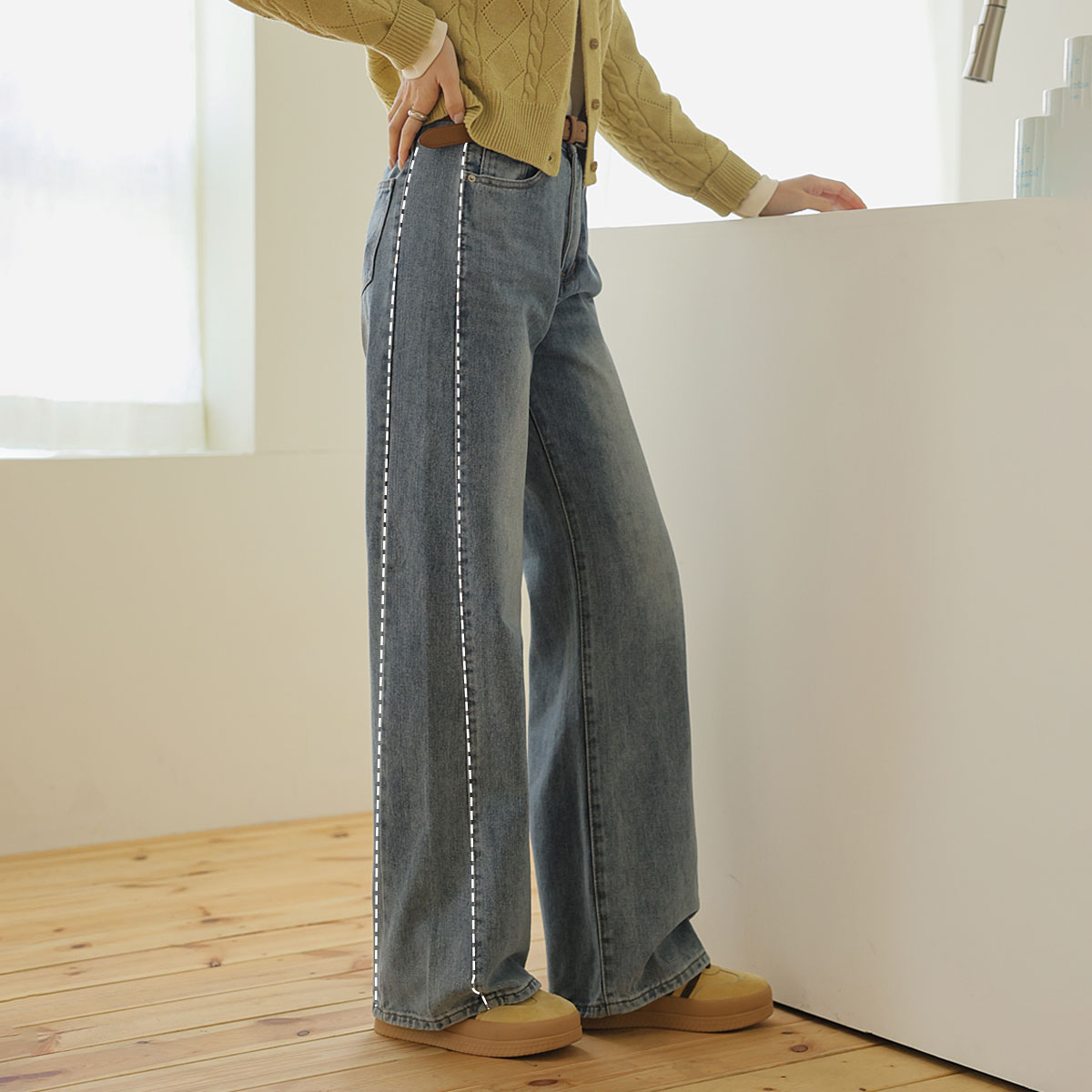 2TYPE Washed diagonal cut wide denim pants