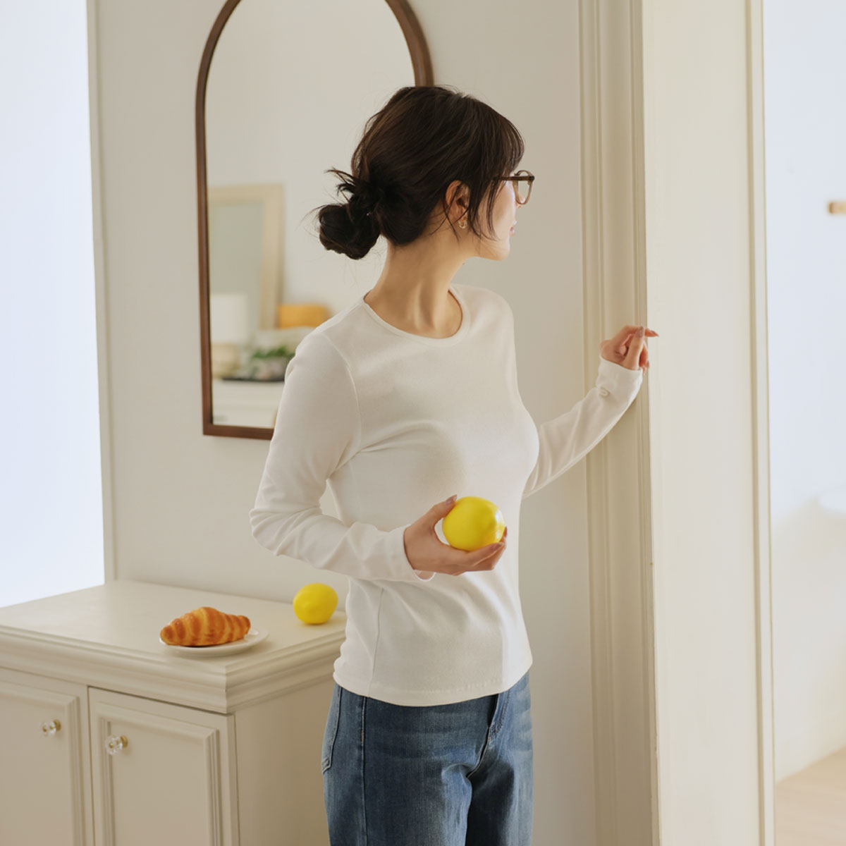 Tangle Modal Span Round Tee