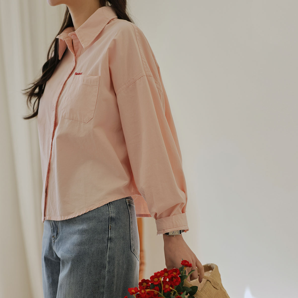 Font embroidered cotton crop shirt