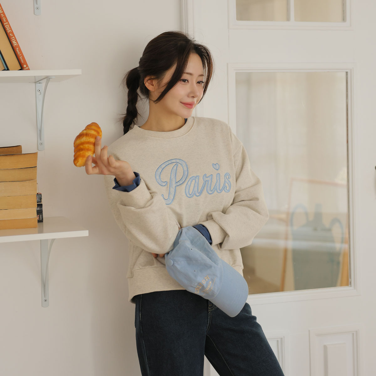 Lace Paris embroidered man-to-man