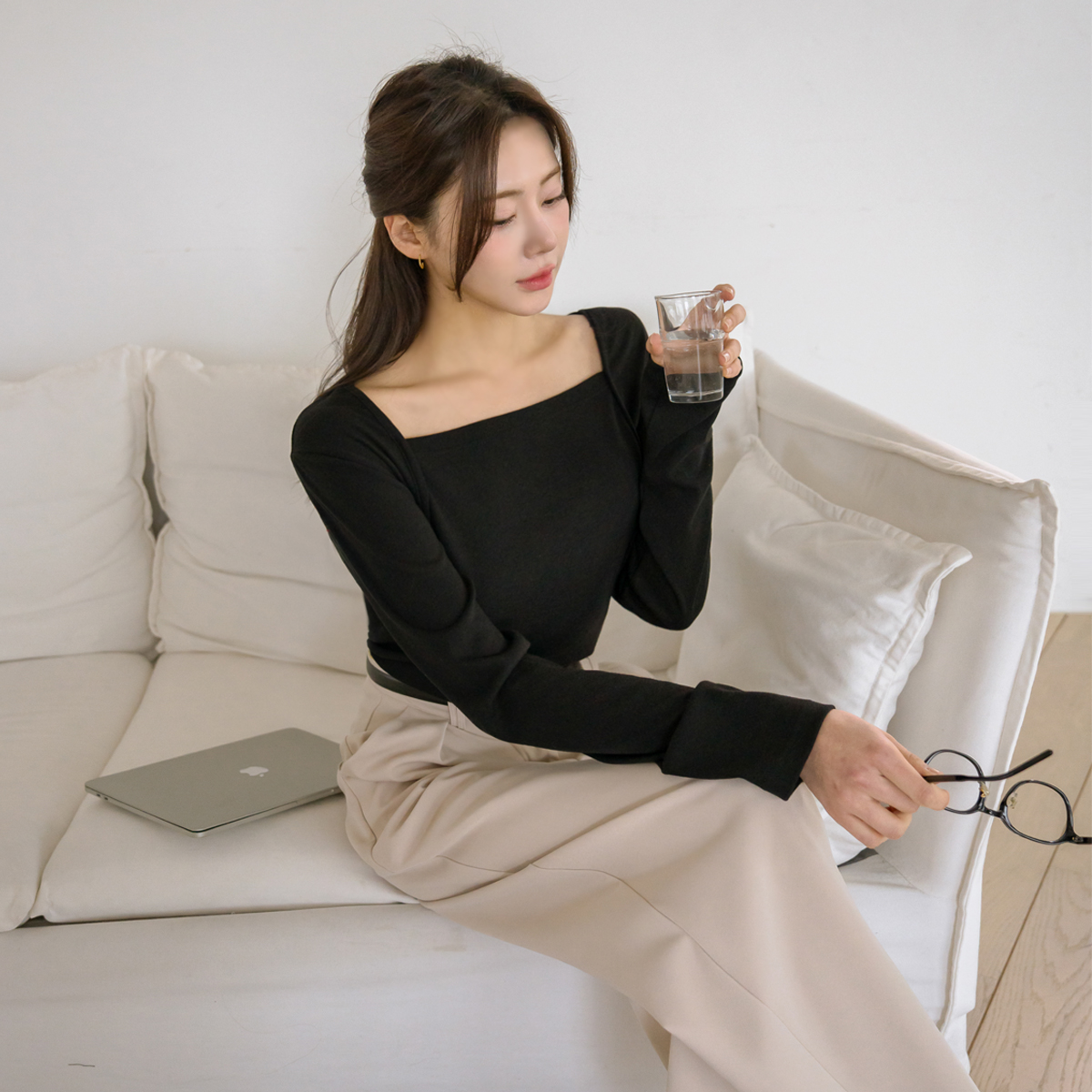 <b>[Slim fit/tight spandex/bolero tee]</b> <b>[Made]</b> Tight spandex tee shirt that feels like you're wearing a bolero