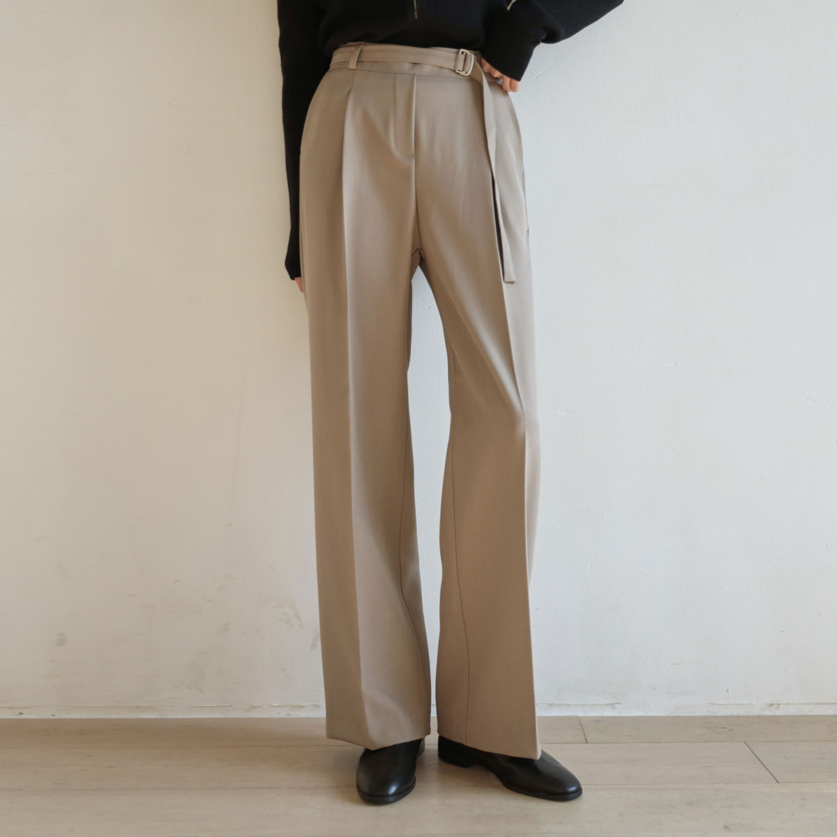 Deering Belted Pin Tuck Wide Slacks