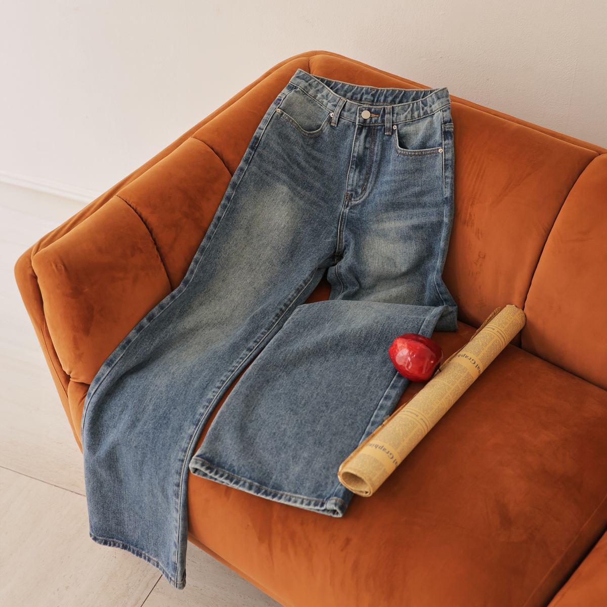 <b>[Over 8,000 Sold✨/Body Shape Coverage]</b> 2-Type Shape-Reflecting Wide Bootcut Denim