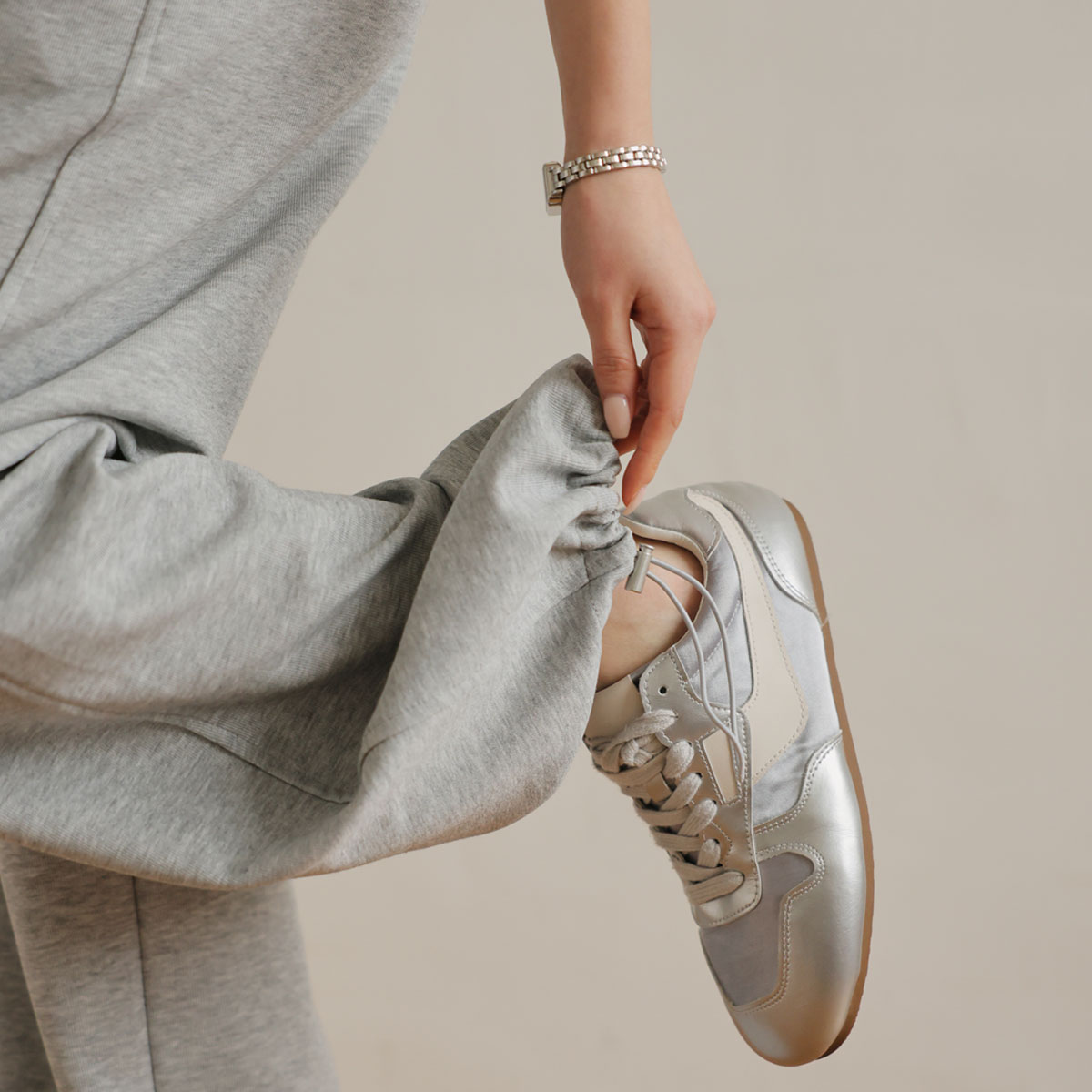 pendant cut-out wide training pants