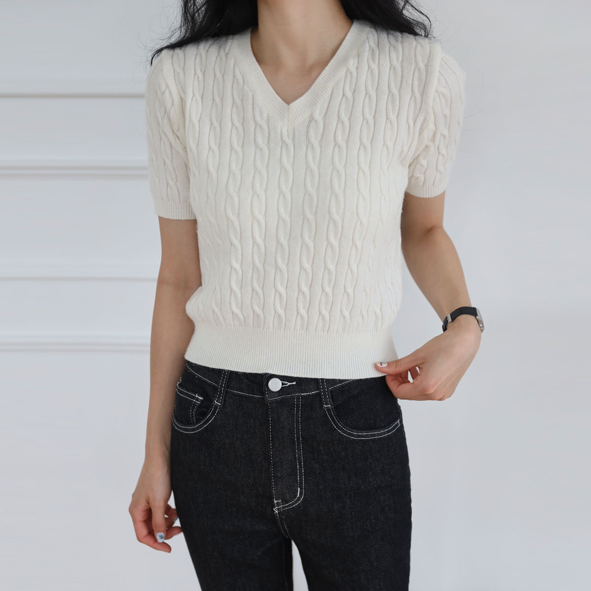 <b>[Limited Quantity SALE]</b> Kay Twiddle Wool V-Neck Short Sleeve Knit