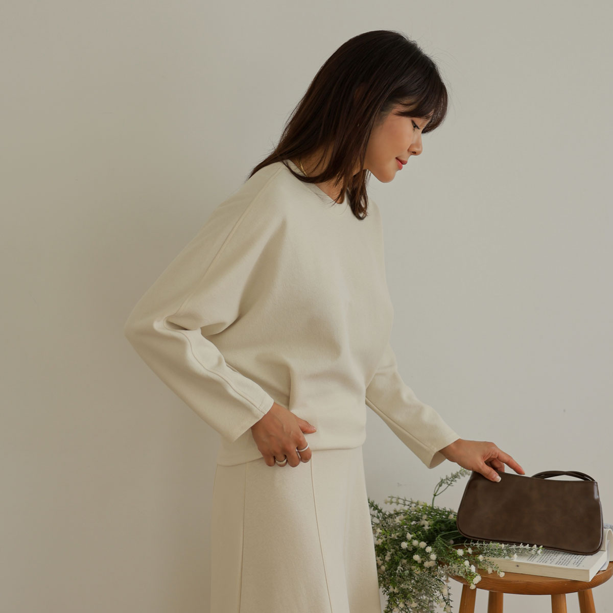 Volume-up pin-tuck button-up long-sleeved T-shirt (2 sizes)