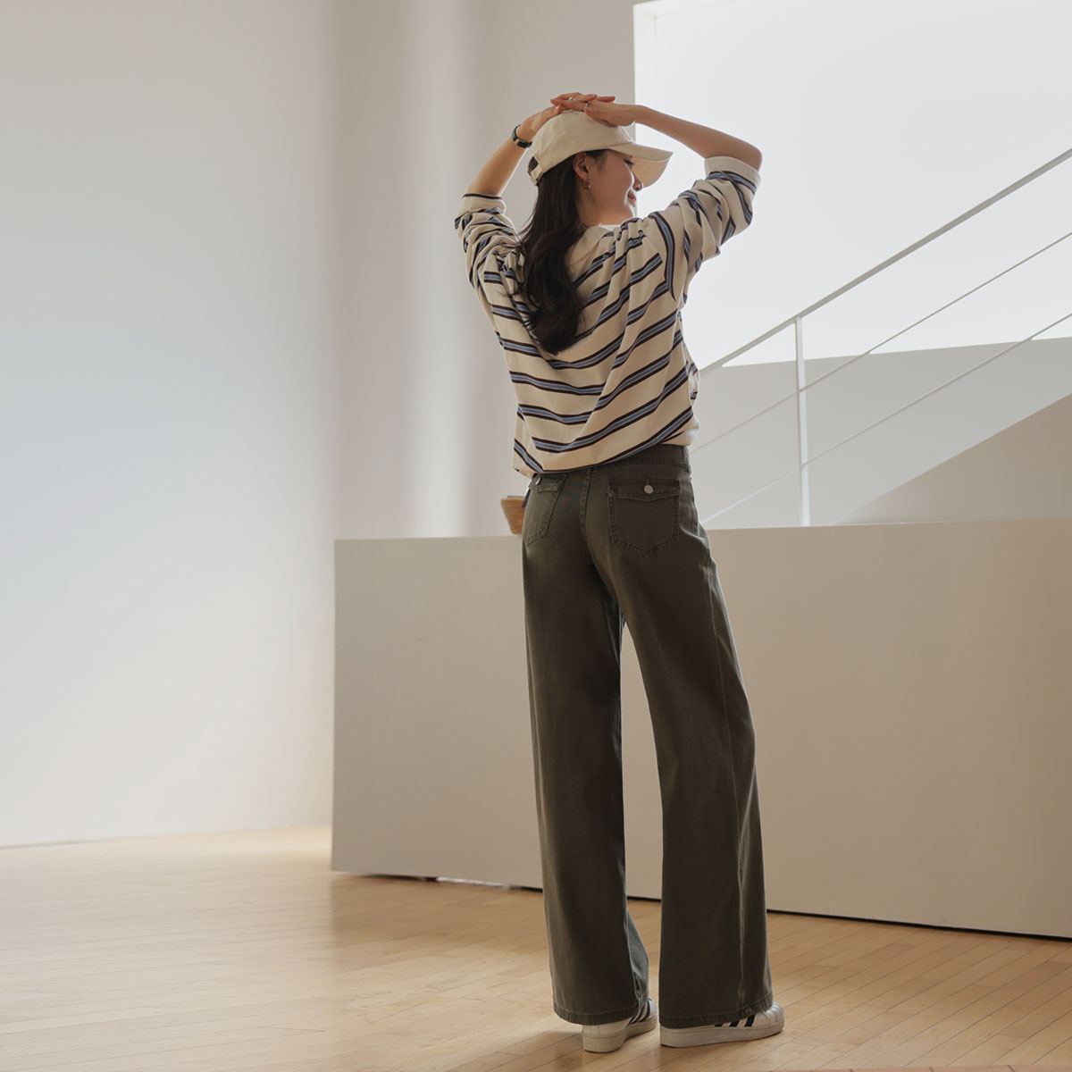 Back flap pocket wide cotton pants