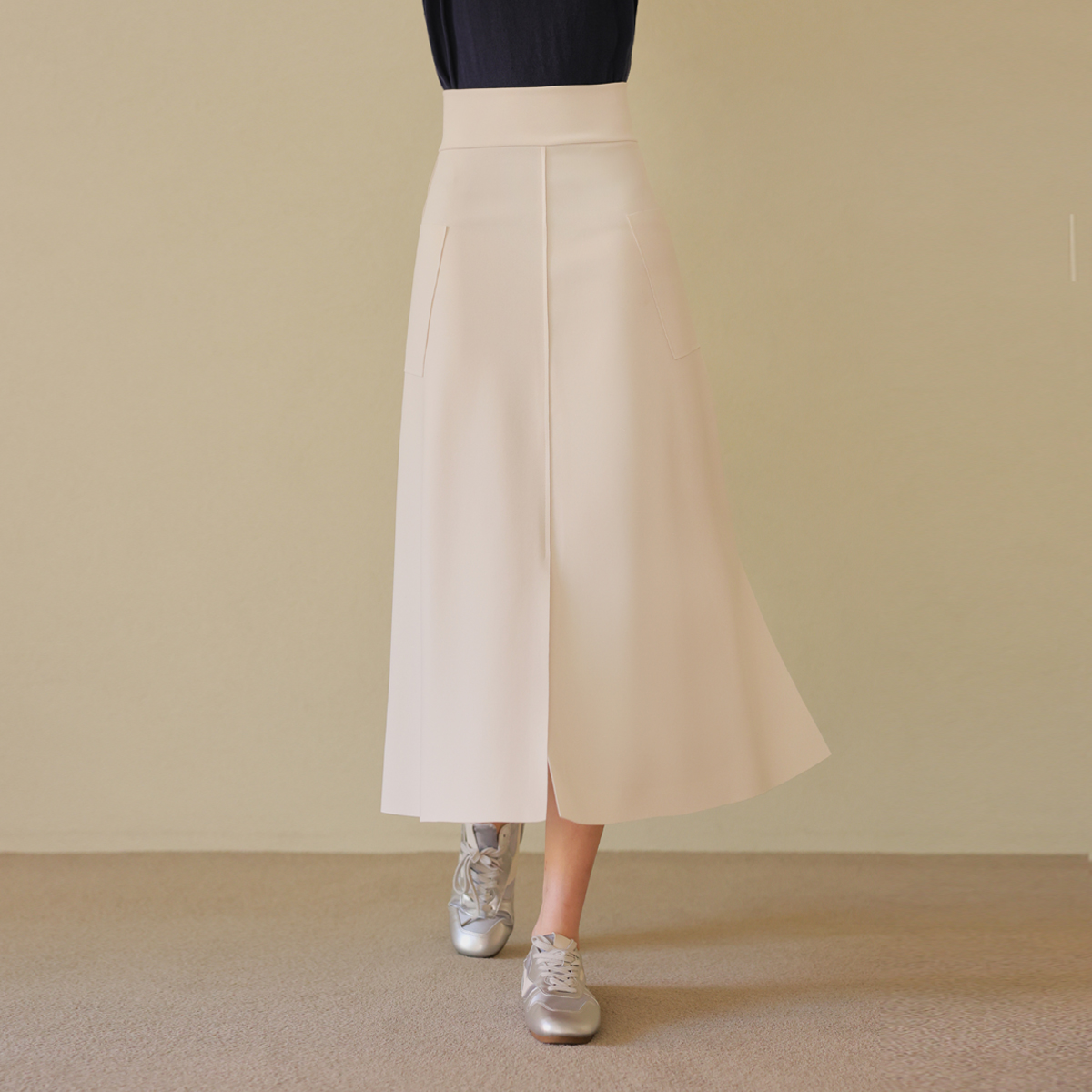 <b>[Made]</b> Holy Grail Stretchy Long Slit Skirt