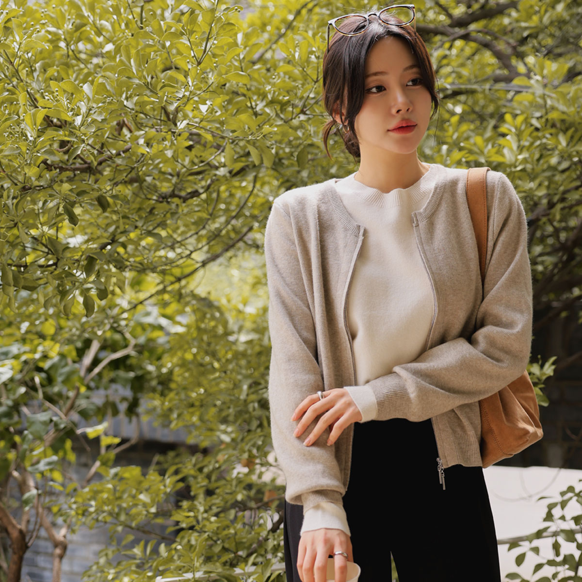 <b>[Limited Quantity SALE]</b> Soft, feminine two-way zip knit