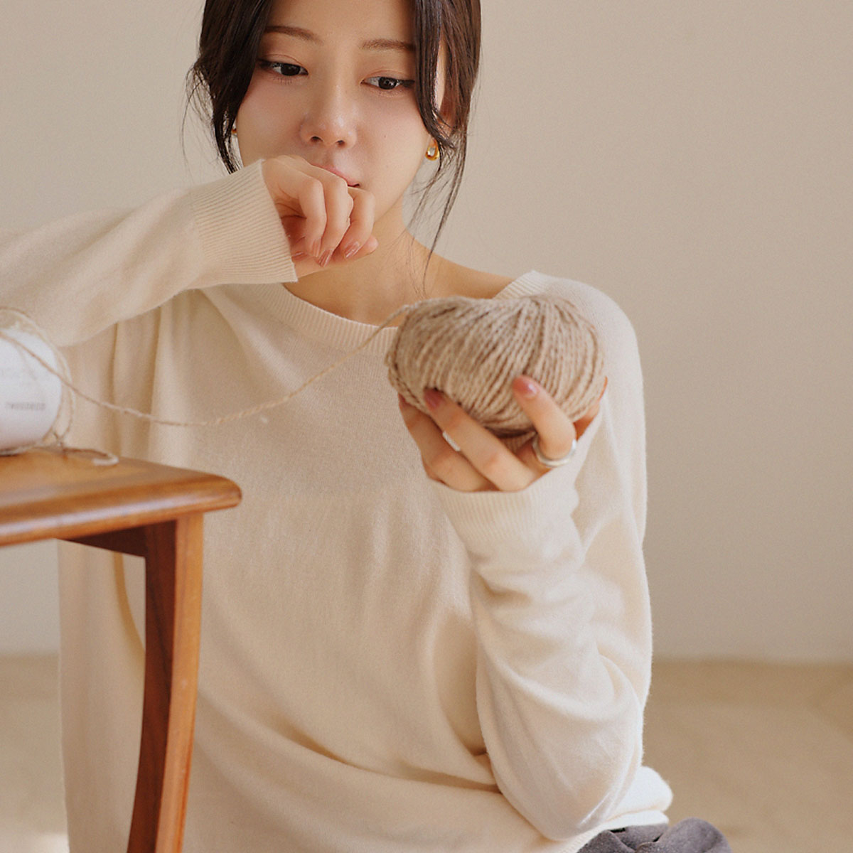 <b>[Limited Quantity SALE]</b> Holgarment Colorway Round Knit