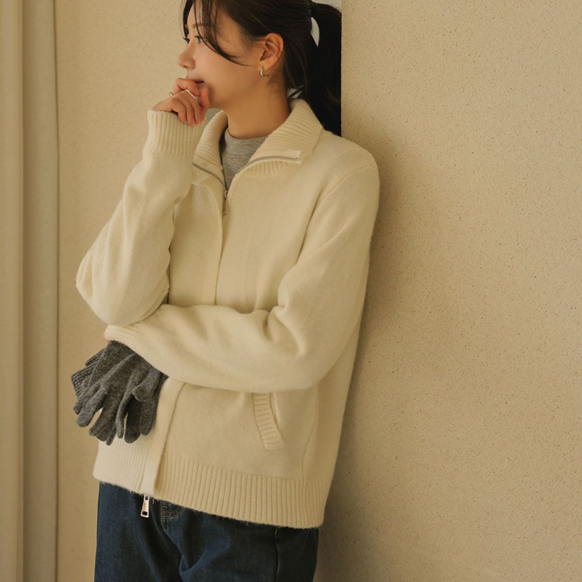 <b>[Limited Quantity SALE]</b> High Neck Two-Way Zip Knit