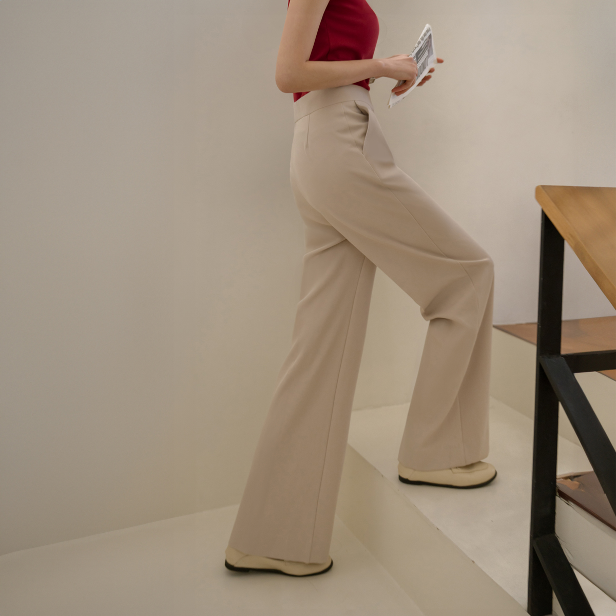 <b>[Made]</b> 2 Types of Line-Refining Daily Wide Slacks