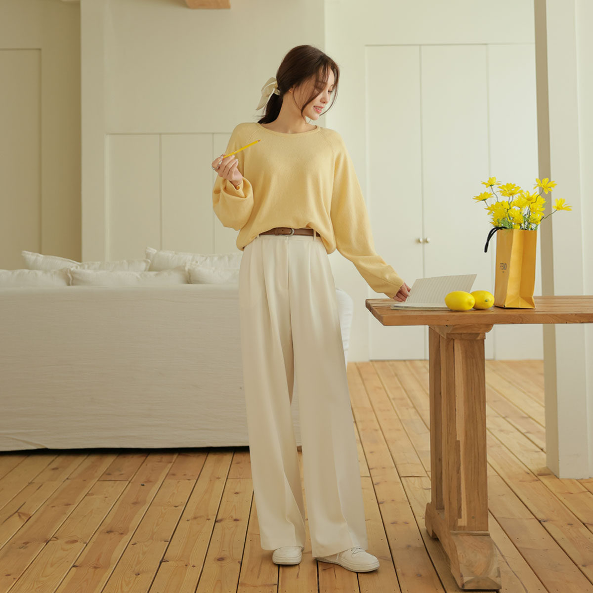 Two-pin tuck Span wide slacks