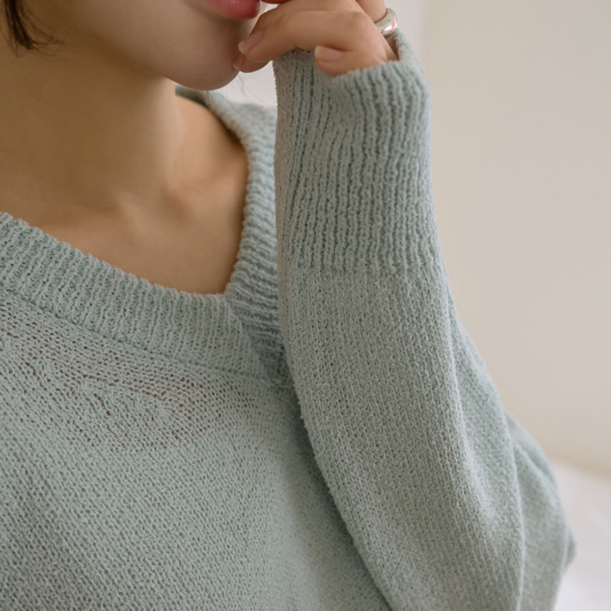 Love Pastel V-neck knit