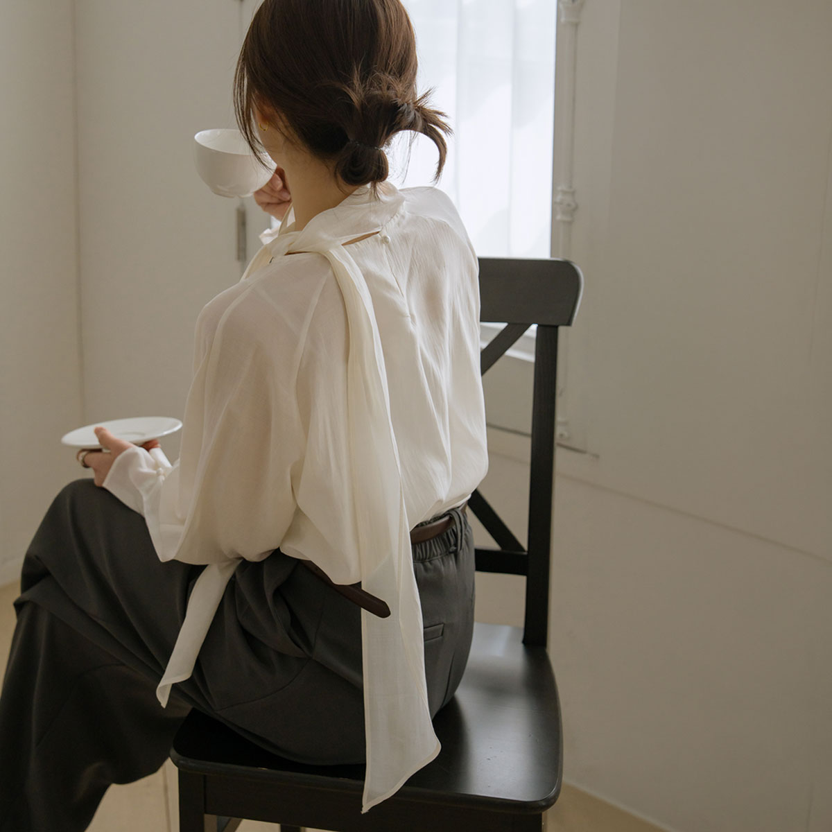 Pearl pintuck tie blouse