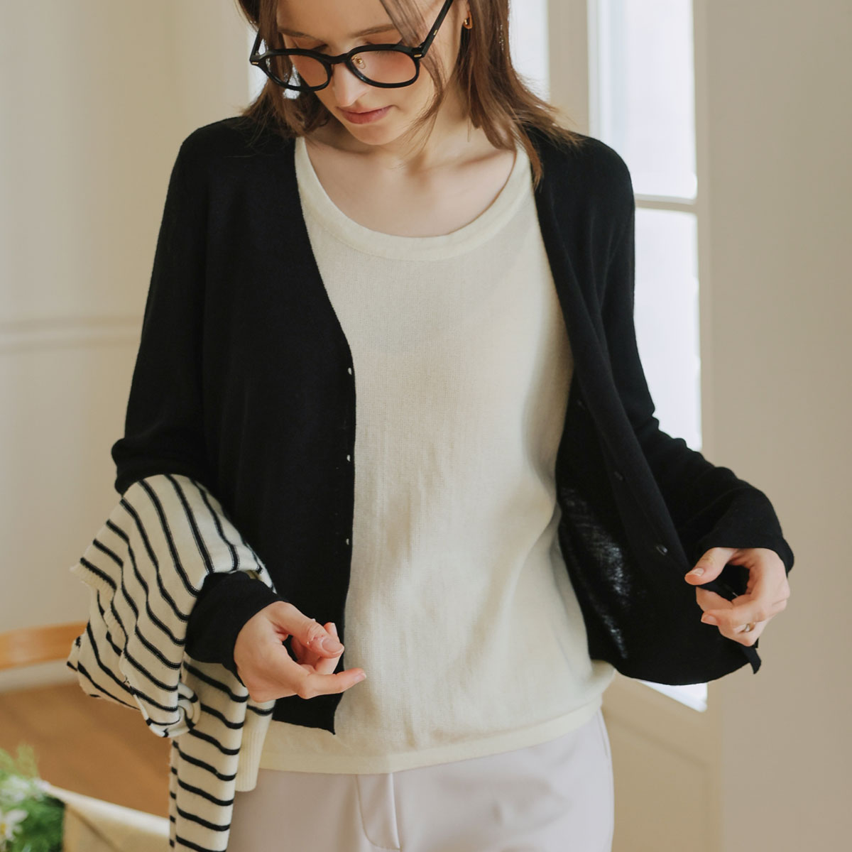 Color-block layered long-sleeve knit