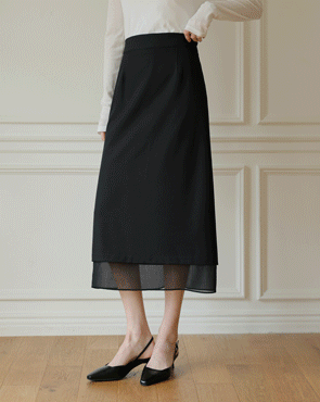 feminine layered skirt