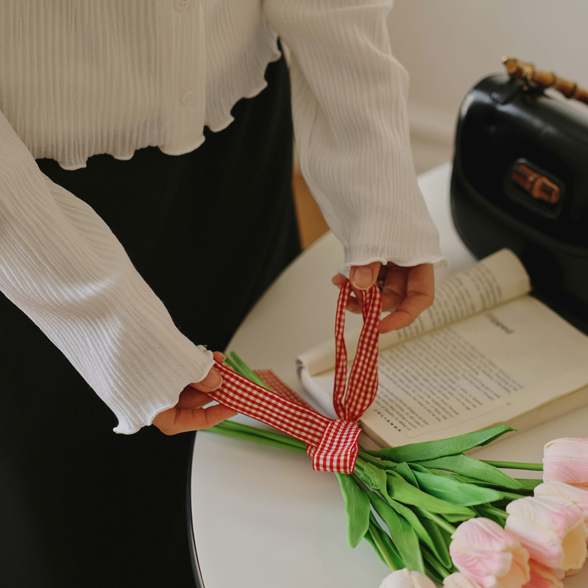 Wavy button pleated tee